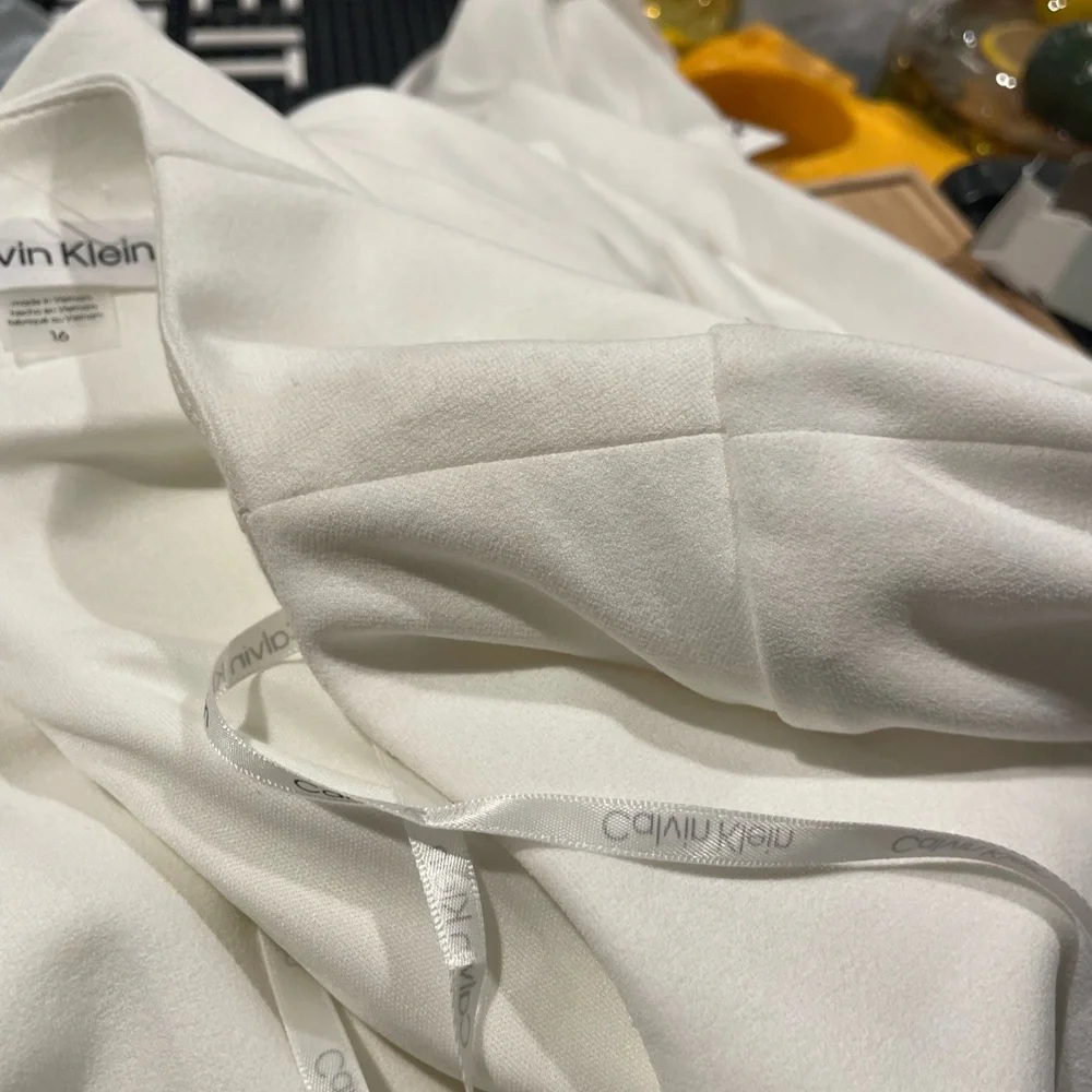 NWT Calvin Klein Chiffon Bell Sleeve Dress - Picture 11 of 12